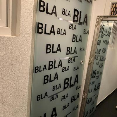 Türverklebung Fera Lounge